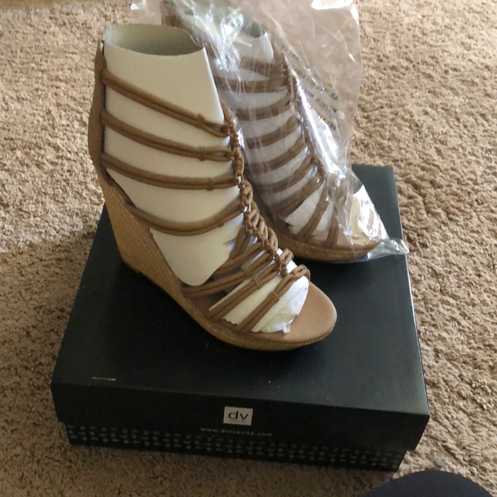 Wedge sandals